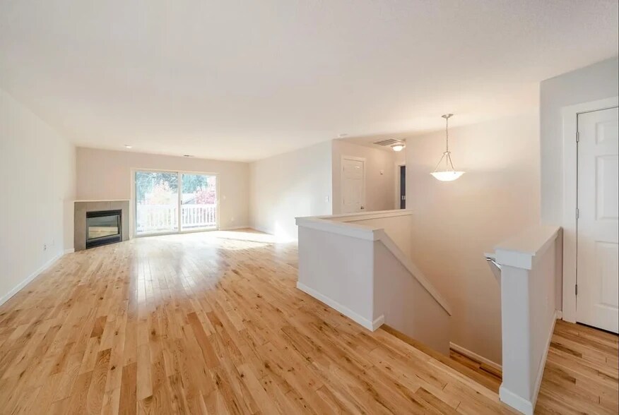 Building Photo - 38555 Dubarko Rd