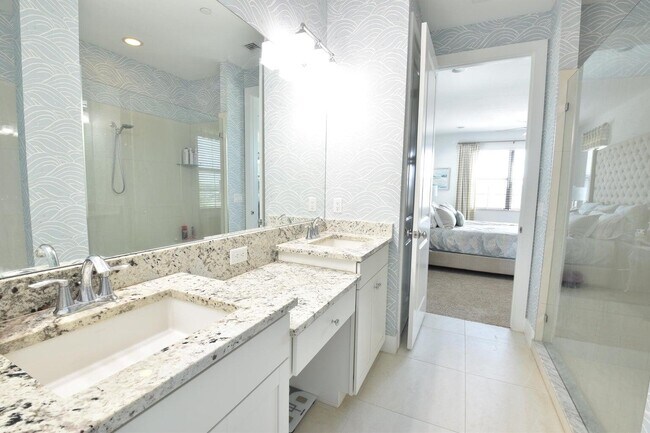 Building Photo - 12925 Alton Rd