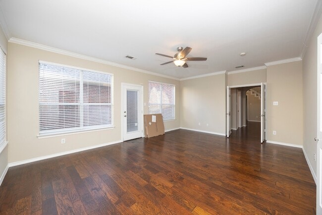 Building Photo - 2404 Heather Glen Dr