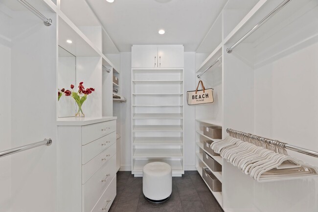 Building Photo - Recently Built, Fully Furnished, Custom Home w/ Amazing Indoor/Outdoor Living Space, Perched Abov...