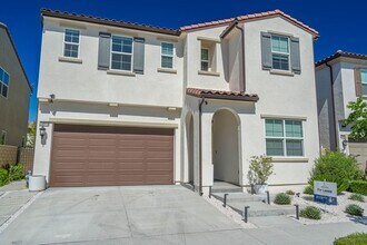Building Photo - 28519 Moyer Ln