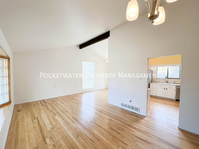 Building Photo - 5452 Blackhawk Rd