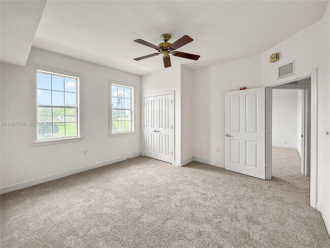 Building Photo - 7615 Heritage Crossing Way