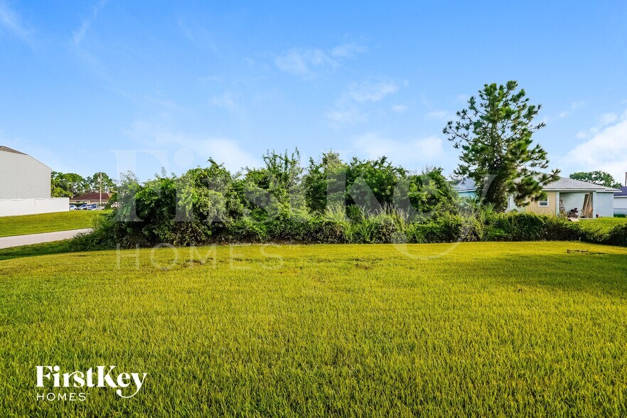 Building Photo - 2712 38th St SW