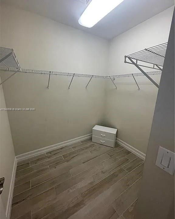 Building Photo - 7139 Greenwood Park Cir