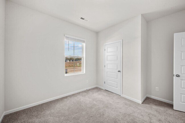 Building Photo - Move-in Specials Available! Beautiful New Construction!