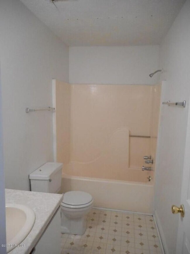 Building Photo - Spacious Home in Prime Blacksburg Location!
