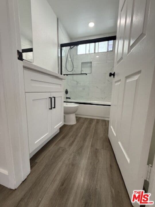 Building Photo - 621 N Bronson Ave