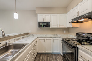 Interior Photo - Somersett Hills