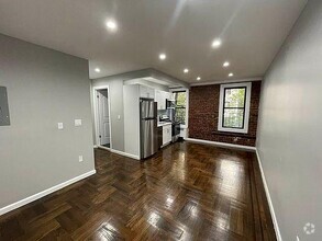 Building Photo - 1 bedroom in BRONX NY 10462