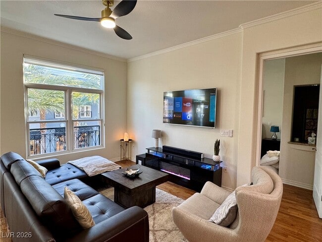 Building Photo - 2260 Village Walk Dr