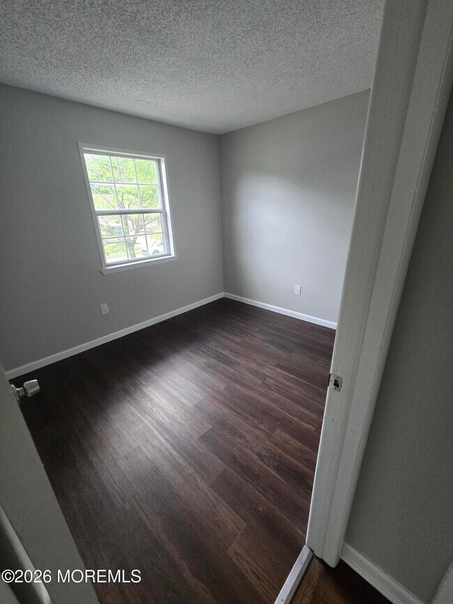Building Photo - 151 Shenandoah Blvd