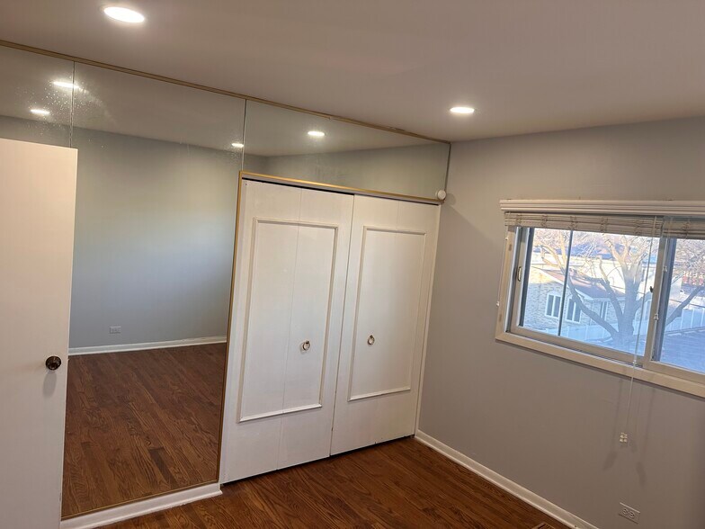 Building Photo - 4832 Old Orchard Rd