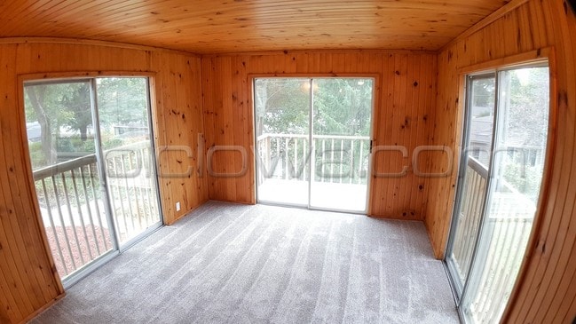 Building Photo - 1108 Crestview Dr SE