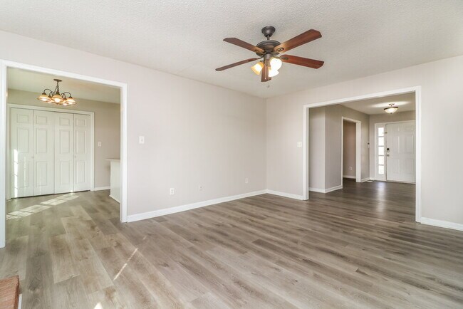 Building Photo - 3626 Spring Meadow Ct