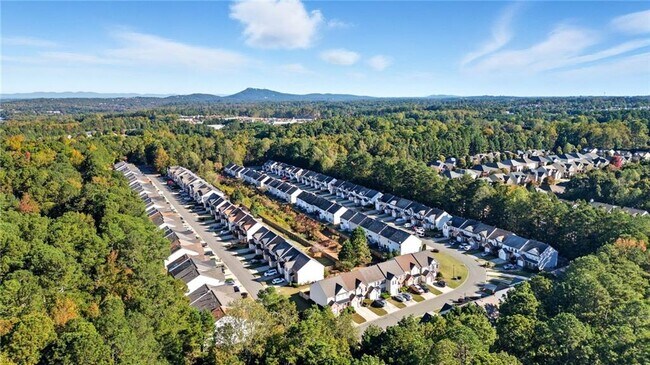 Building Photo - 2913 Greyhawk Ln