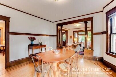 Building Photo - 980 6th St E