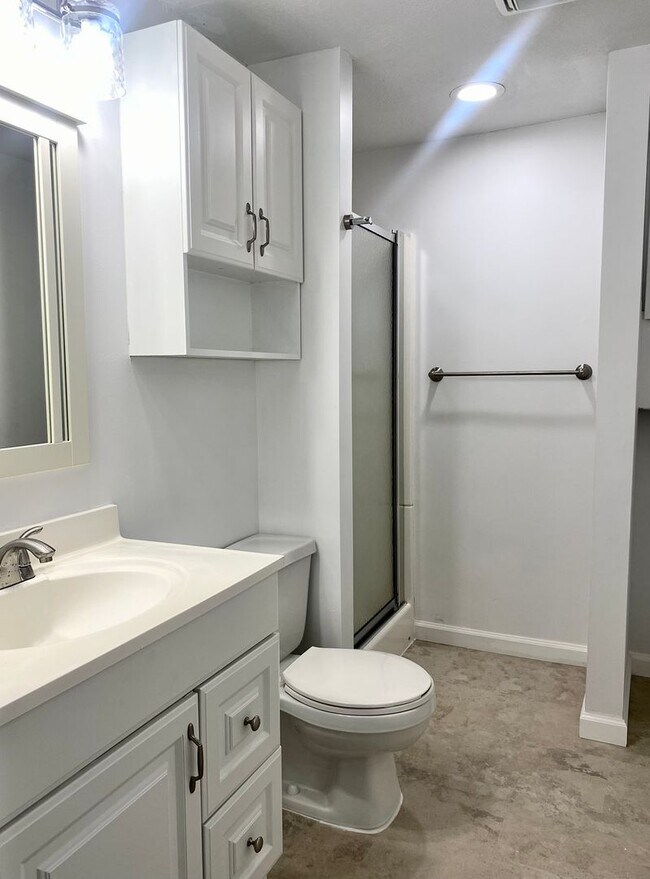 Building Photo - Italian Estates Property Management