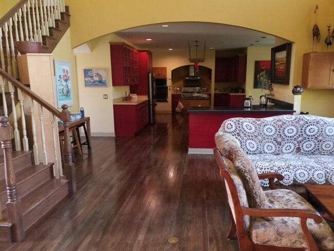 Building Photo - 4582 Bishops Ct