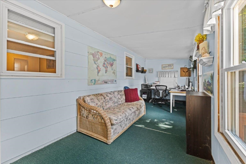 Building Photo - 105 Gazo Ave