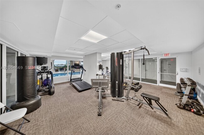 Building Photo - 1627 SW 37th Ave