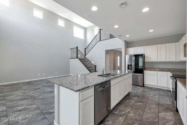 Building Photo - 5819 N 88th Ln