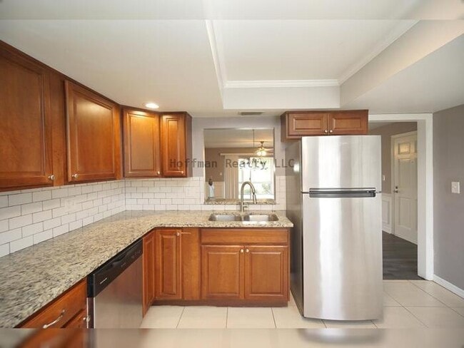 Building Photo - Lakefront Condo in Carrollwood!