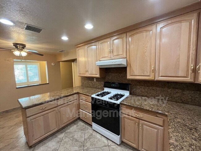 Building Photo - 46630 Vargas Rd