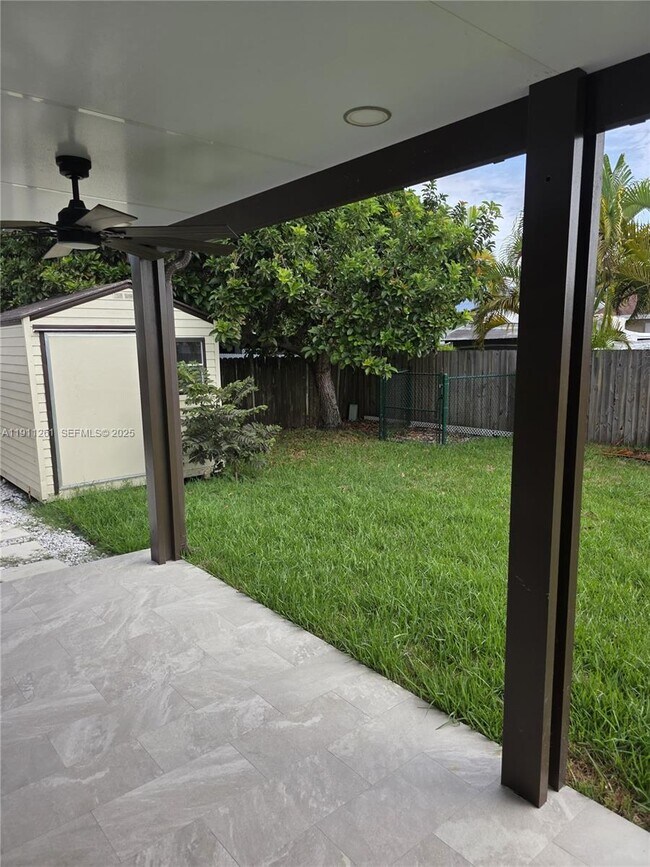 Building Photo - 16813 SW 107th Pl