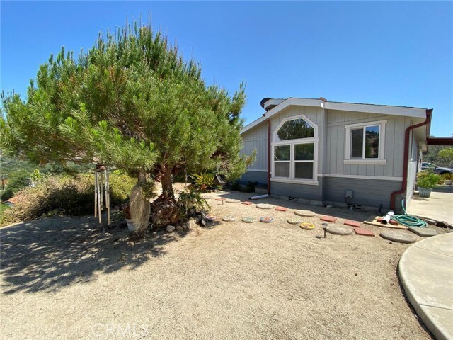 Building Photo - 2445 Helen Rd