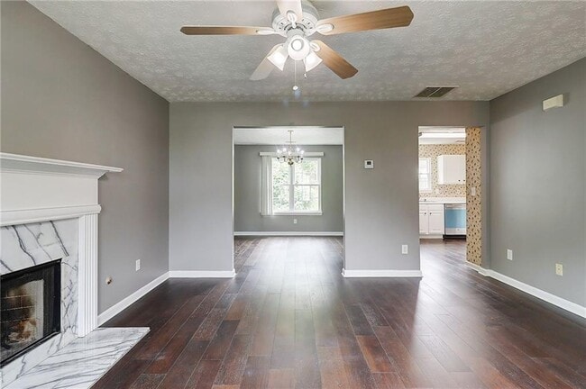 Building Photo - 1061 Chase Creek Ct