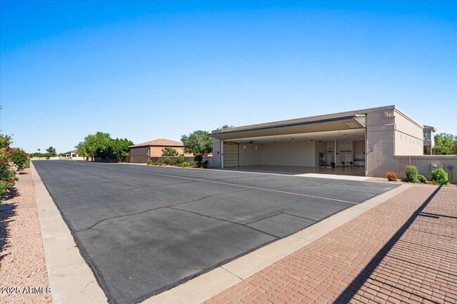 Building Photo - 4251 W Earhart Way