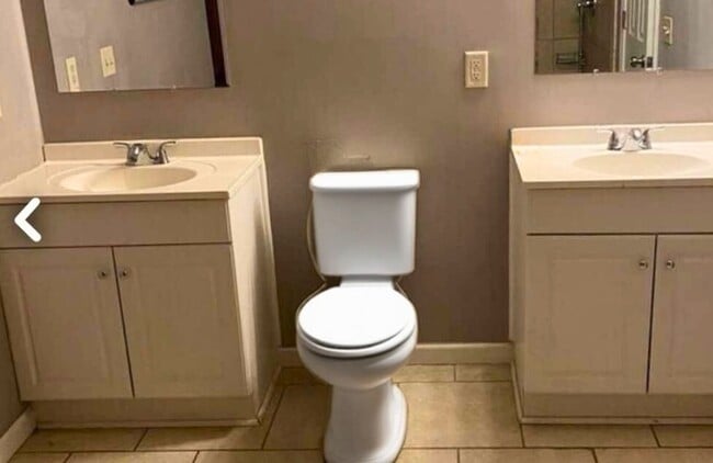 Building Photo - Prime Location! 4-Bedroom Home with Fenced Yard – Minutes from I-95 & Kings Bay