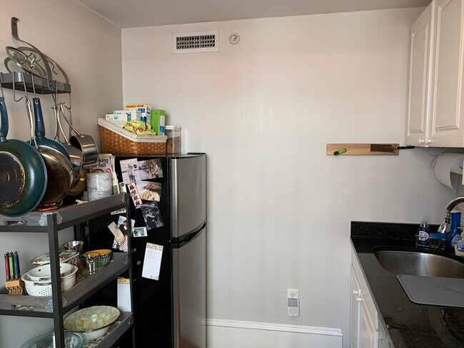 Building Photo - 29 Bowdoin St