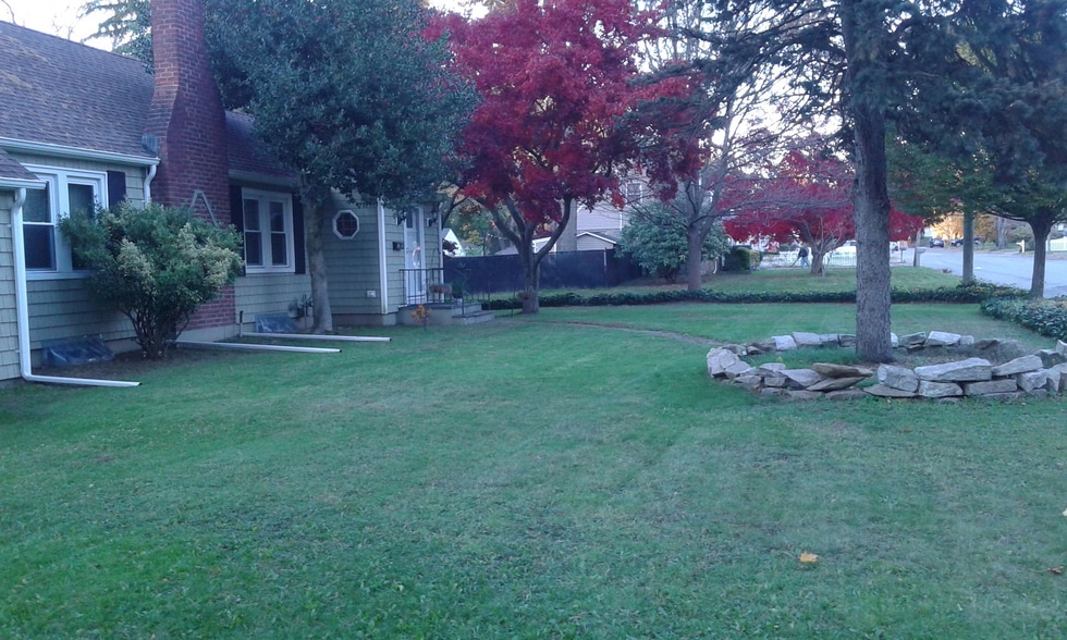 front property - 15 Ingersoll St