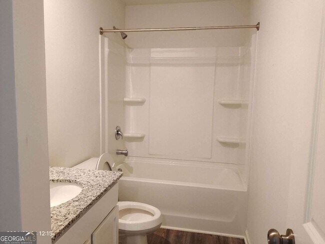 Building Photo - 522 Pemberton St