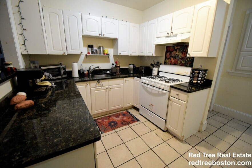 Building Photo - 54 Egmont St