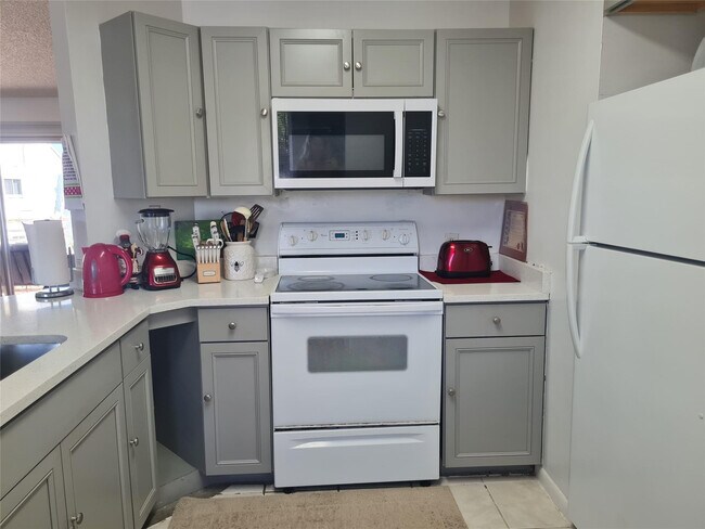 Building Photo - 3421 NW 44th St