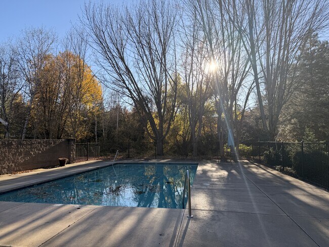 Building Photo - 164 Graham Way