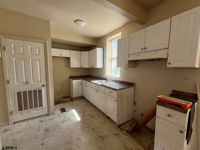 Building Photo - 14 Belle Haven Ct