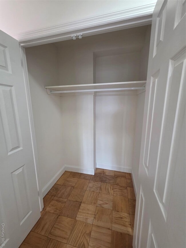 Building Photo - 61-20 Grand Central Pkwy