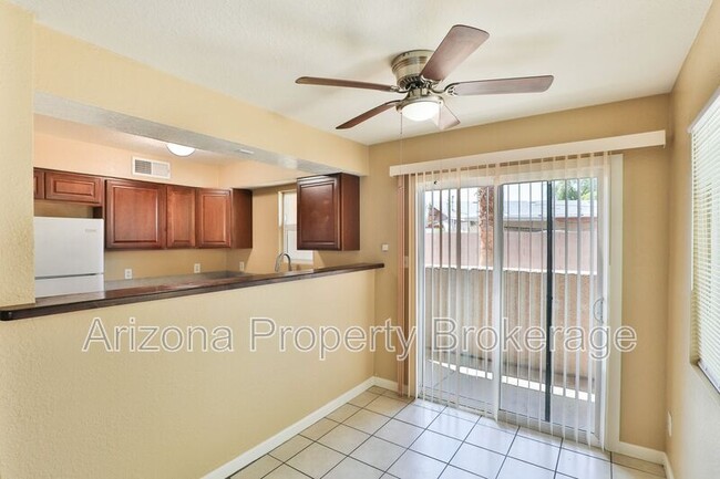 Building Photo - 601 W Rio Salado Pkwy