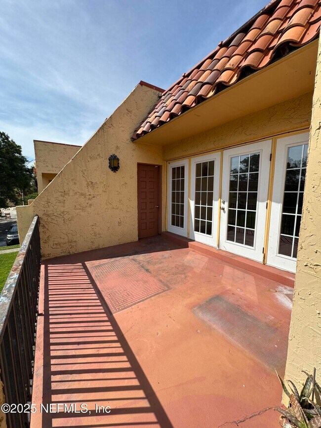 Building Photo - 6654 Bell Tower Ct