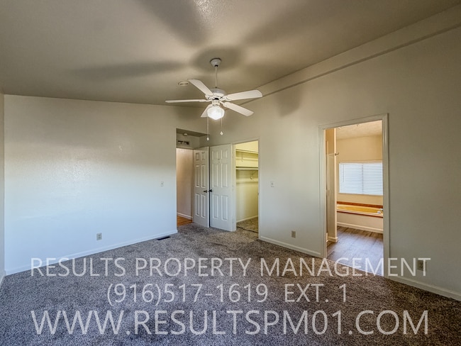 Building Photo - Fantastic Over 55 Community! Amenities! 2 bedroom