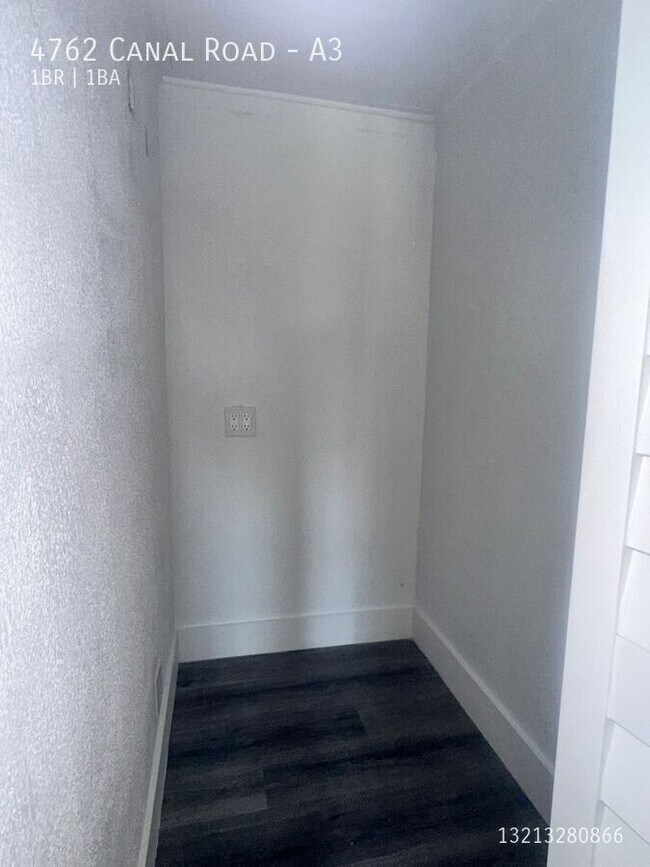 Building Photo - 4762 Canal Rd