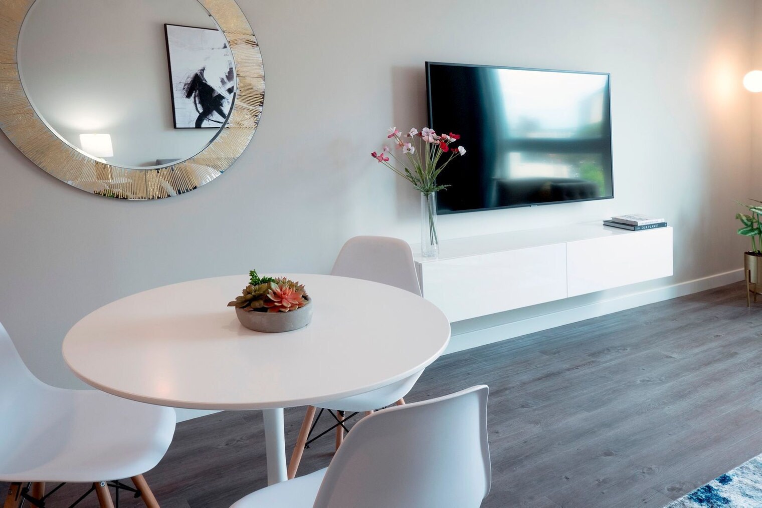 Building Photo - 22 Gold St