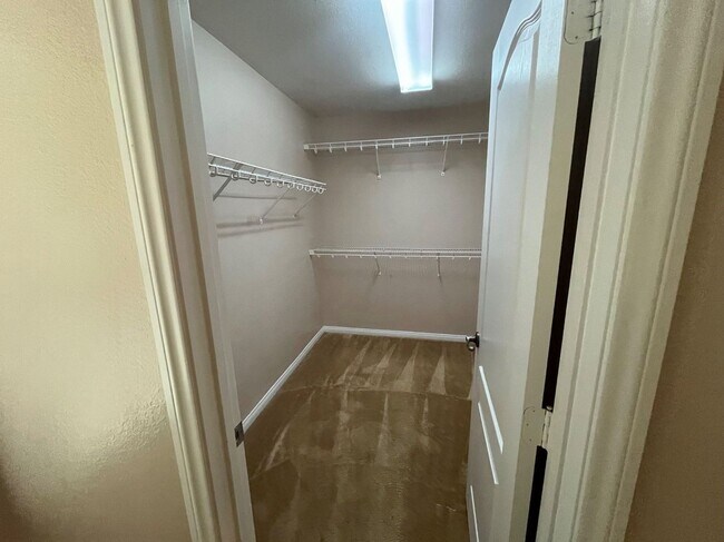 Building Photo - BEAUTIFUL 3 BEDROOM HOME IN THE VISTAS IN SUMMERLIN!