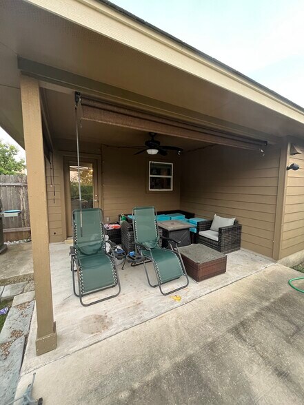 Building Photo - 1428 Biscuit Dr