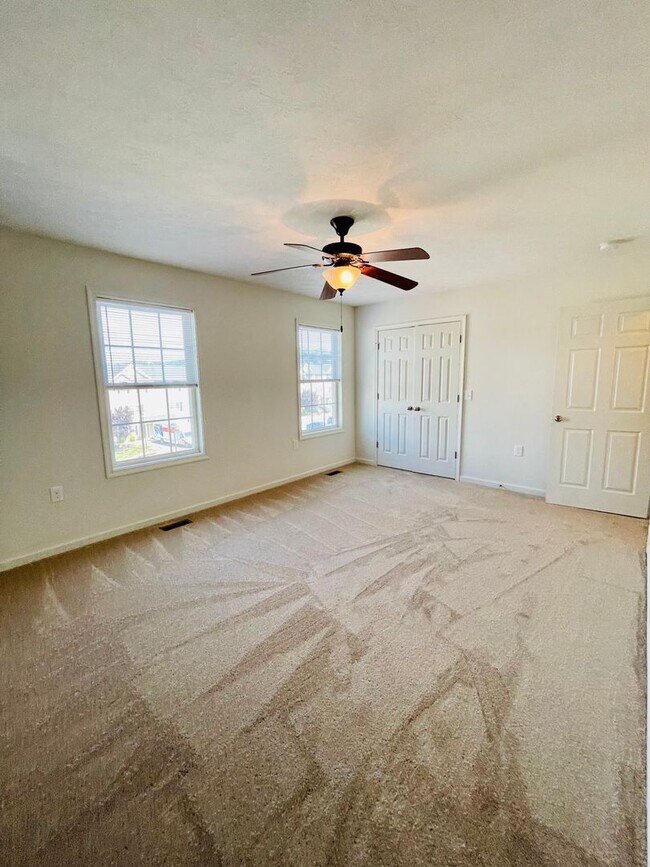 Building Photo - 1459 Taylor Grove Ln