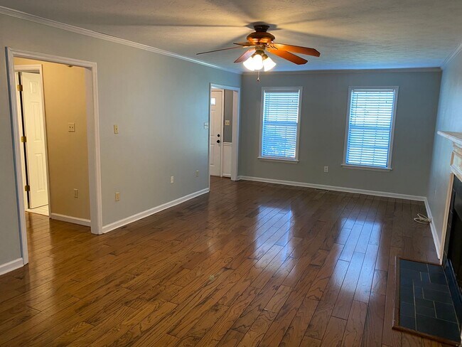 Building Photo - 513 Adams Mill Ln